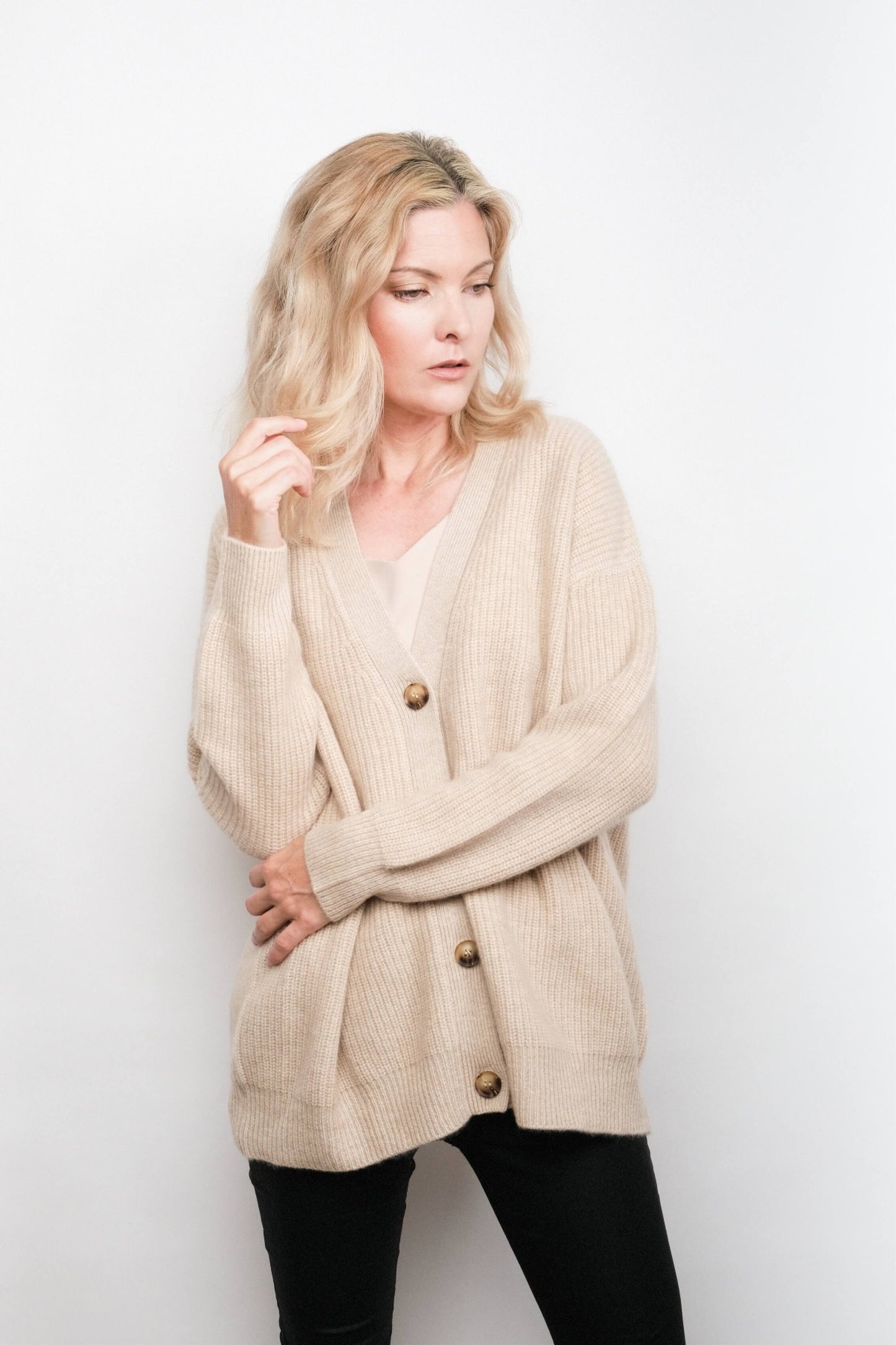 Luxe Relaxed Fit Cashmere Cardigan - Beige