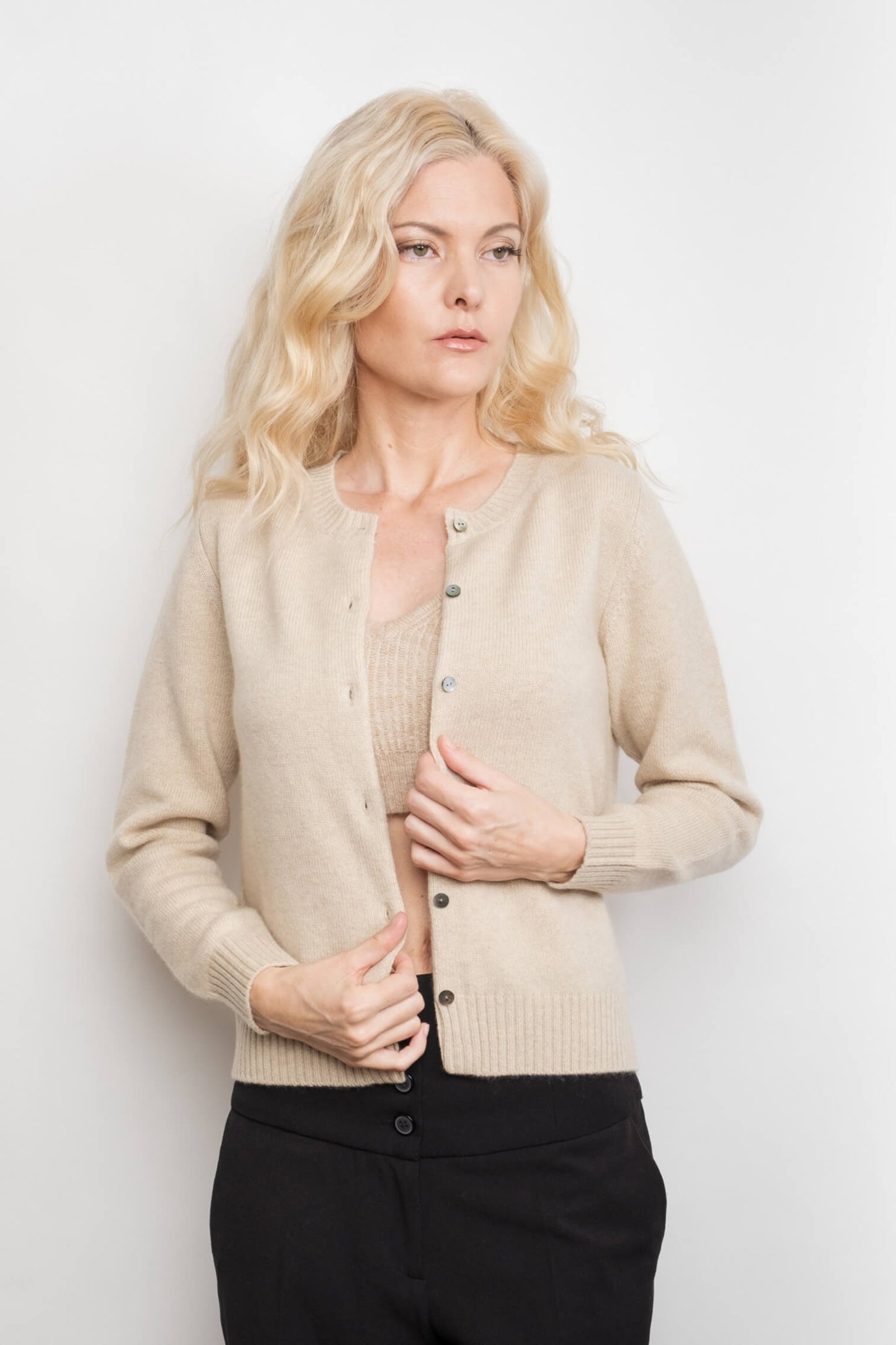 Heritage Golfer Cashmere Knitted Cardigan - Beige