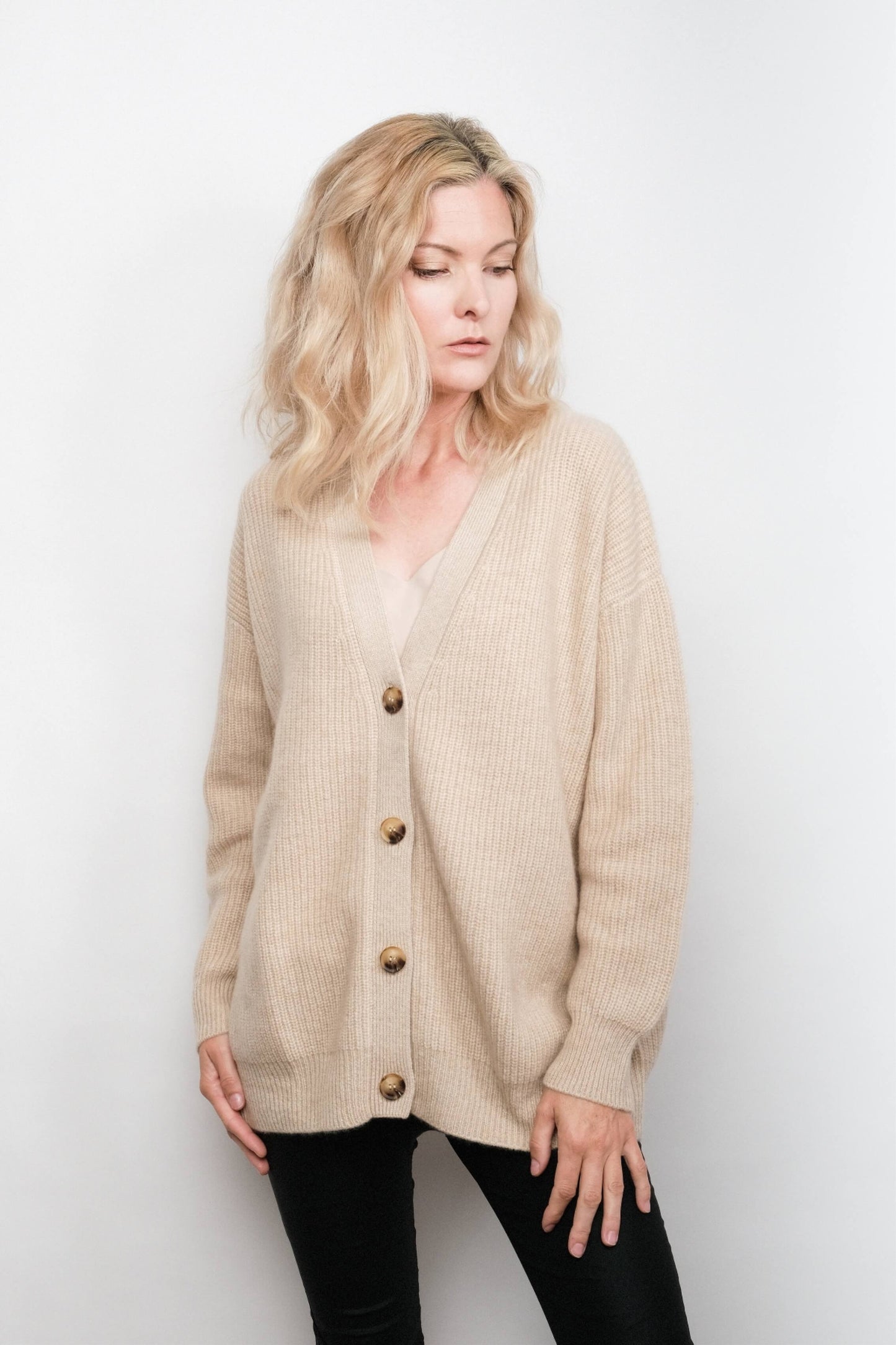 Luxe Relaxed Fit Cashmere Cardigan - Beige
