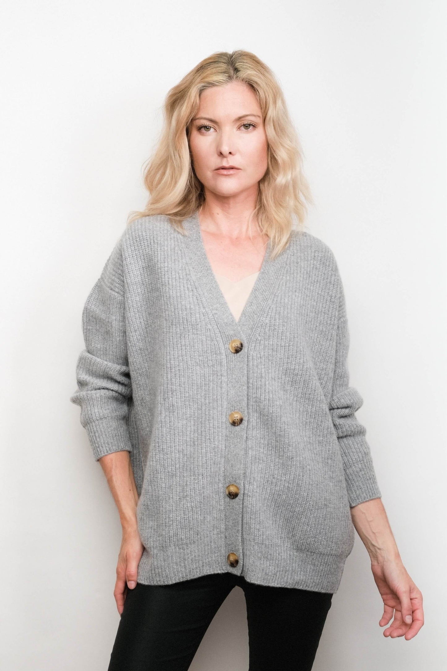 Luxe Relaxed Fit Cashmere Cardigan - Grey